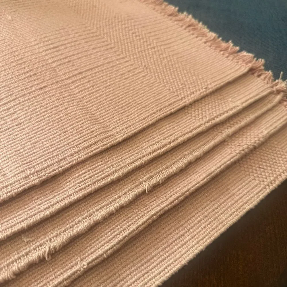 Pier 1 Peach Textured Rectangular Placemats (5)